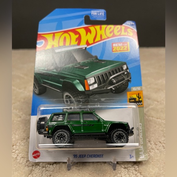 Hot Wheels 1995 Jeep Cherokee - Picture 1 of 2